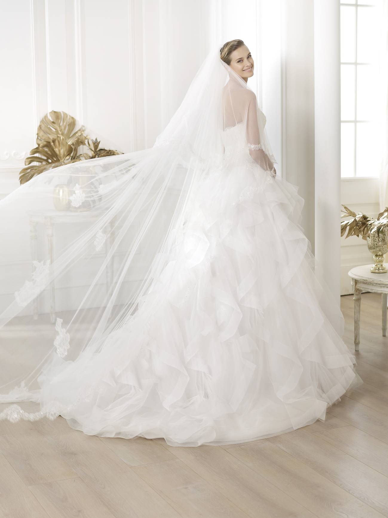 Pronovias menyasszonyi ruha: Leante