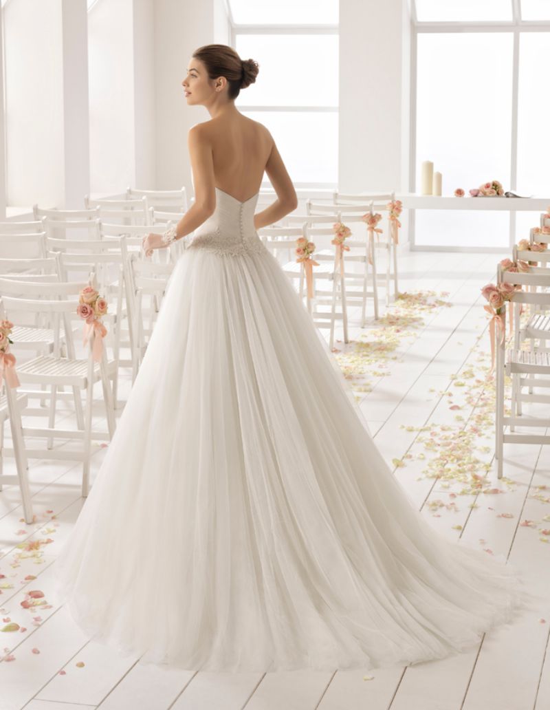 Rosa Clará 2023-as menyasszonyi ruha, esküvői ruha vásárlás, bérlés: Basalto eskövői ruha