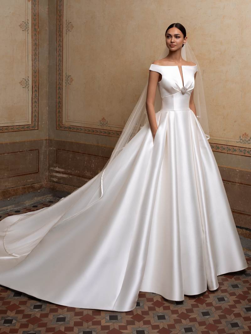 Pronovias menyasszonyi ruha előfoglalás - La Mariée esküvői ruhaszalon: Cassiopeia menyasszonyi ruha