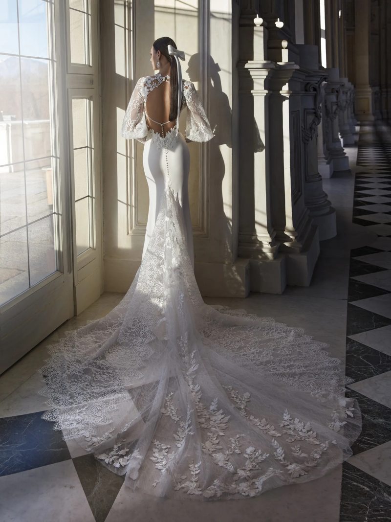 Pronovias Privée 2023-es menyasszonyi ruha kollekció vásárlás, bérlés: Caterina eskövői ruha