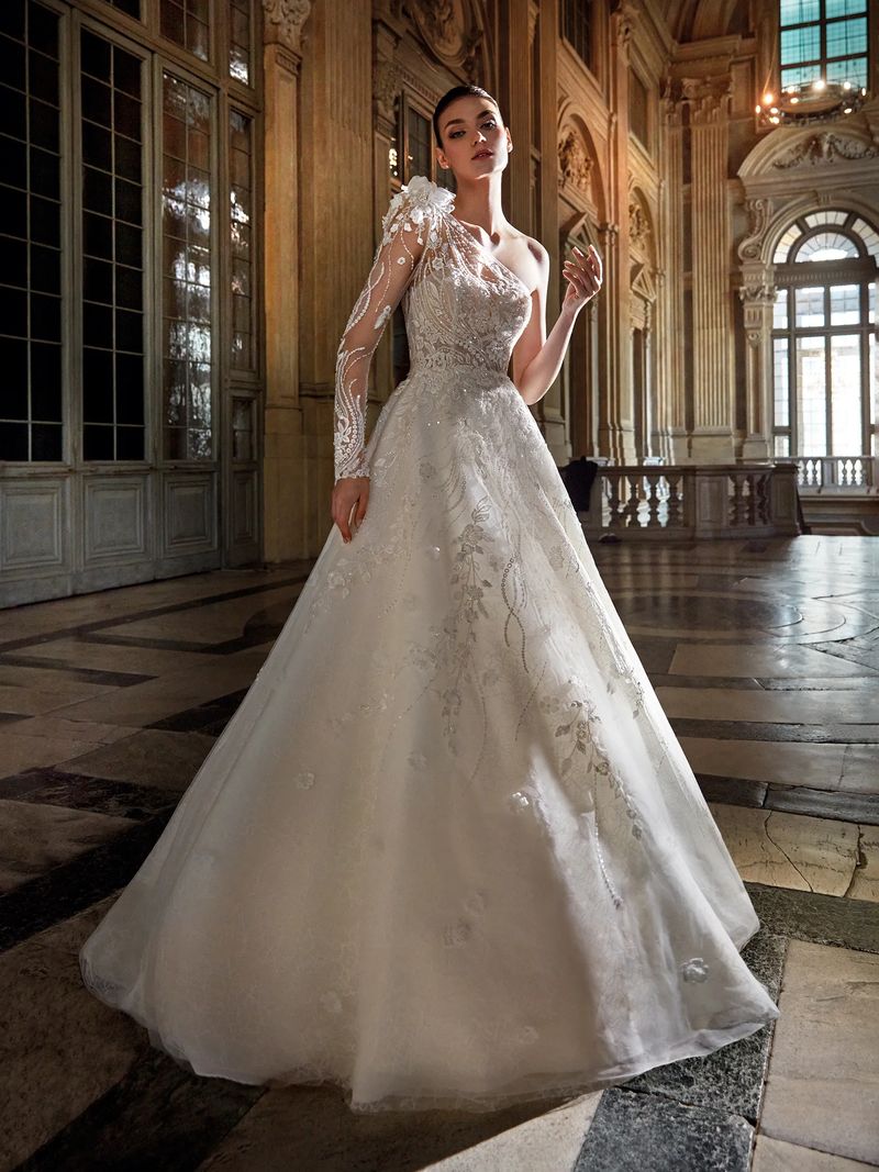 Pronovias Privée 2023-es menyasszonyi ruha kollekció vásárlás, bérlés: Chrysolite menyasszonyi ruha