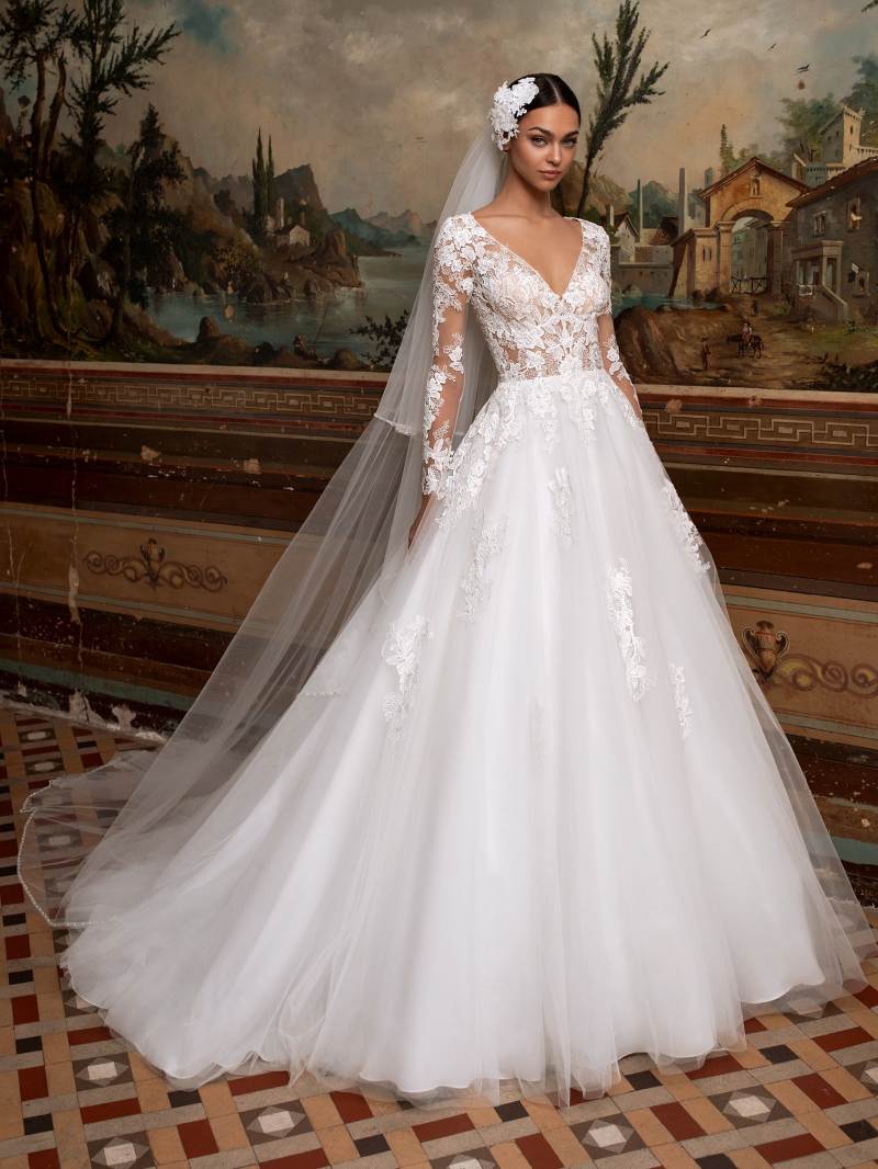 Kifutó Esküvői Ruha Modellek: Circinus menyasszonyi ruha