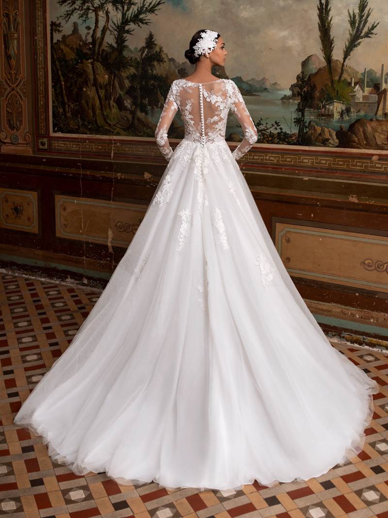 Kifutó Esküvői Ruha Modellek: Circinus eskövői ruha