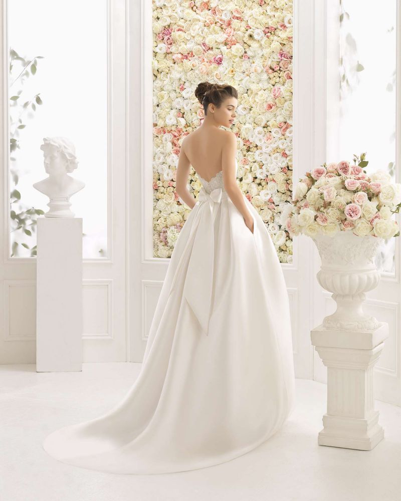 Rosa Clará 2023-as menyasszonyi ruha, esküvői ruha vásárlás, bérlés: Clamor eskövői ruha