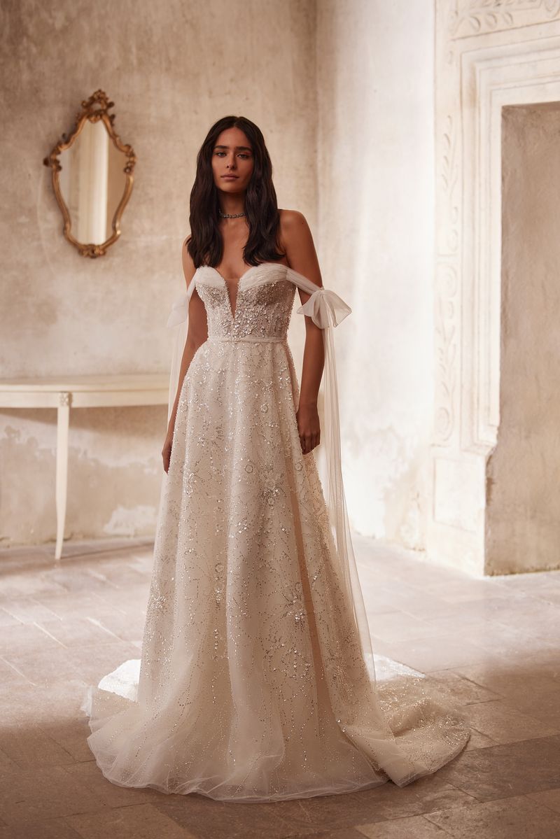 Iconic: Cosima menyasszonyi ruha