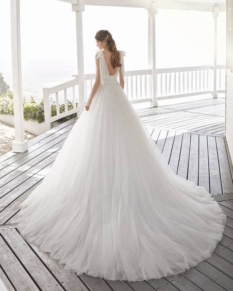 Rosa Clará 2023-as menyasszonyi ruha, esküvői ruha vásárlás, bérlés: Croacia eskövői ruha