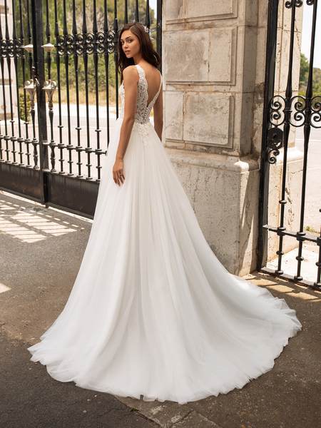 Pronovias menyasszonyi ruha előfoglalás - La Mariée esküvői ruhaszalon: Dalgo eskövői ruha