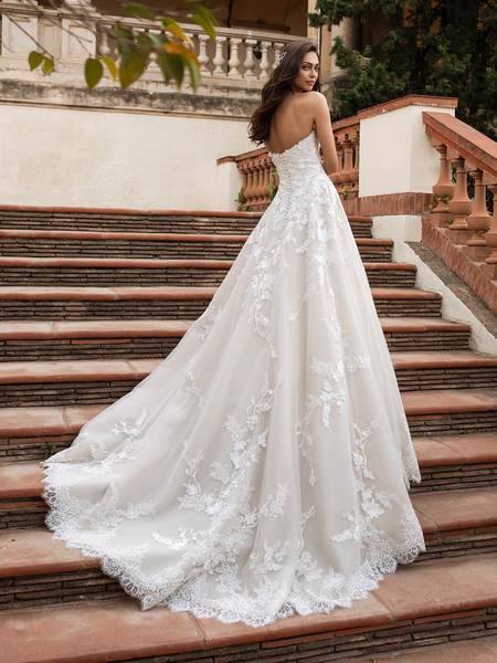 Pronovias JOY 2023-as menyasszonyi ruha, esküvői ruha vásárlás, bérlés: Elcira eskövői ruha