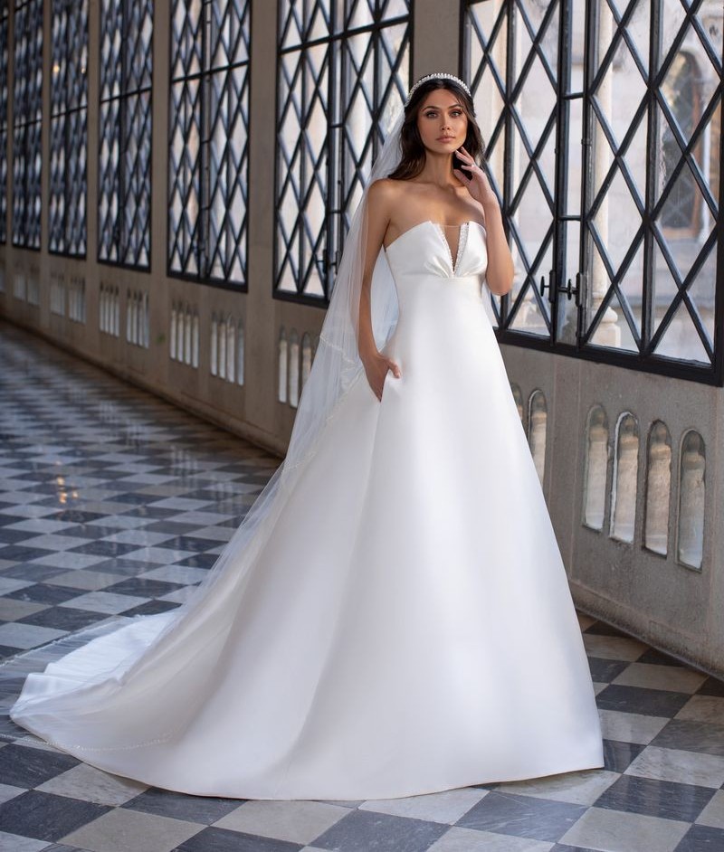 Pronovias menyasszonyi ruha előfoglalás - La Mariée esküvői ruhaszalon: Emerson menyasszonyi ruha