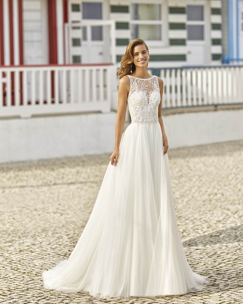 Rosa Clará 2021-es menyasszonyi ruha kollekció vásárlás, bérlés: Haniel menyasszonyi ruha