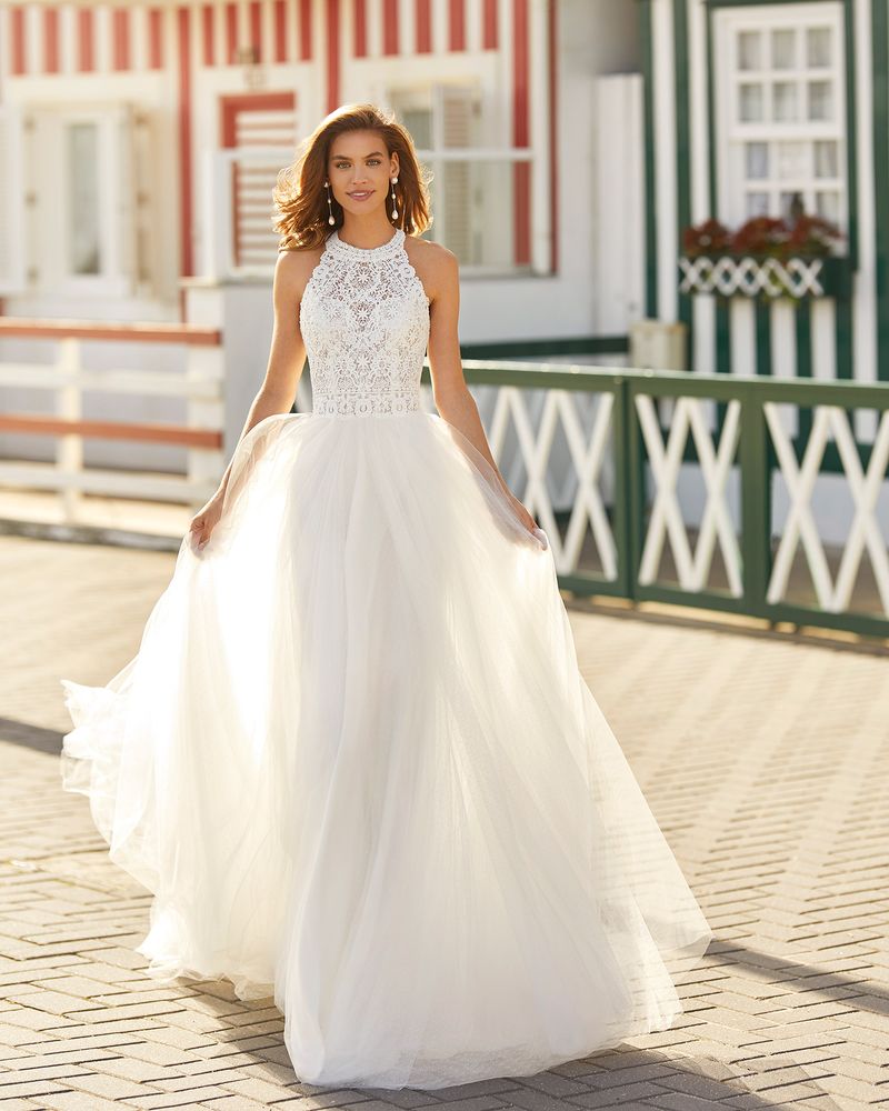 Rosa Clará 2021-es menyasszonyi ruha kollekció vásárlás, bérlés: Hanna menyasszonyi ruha
