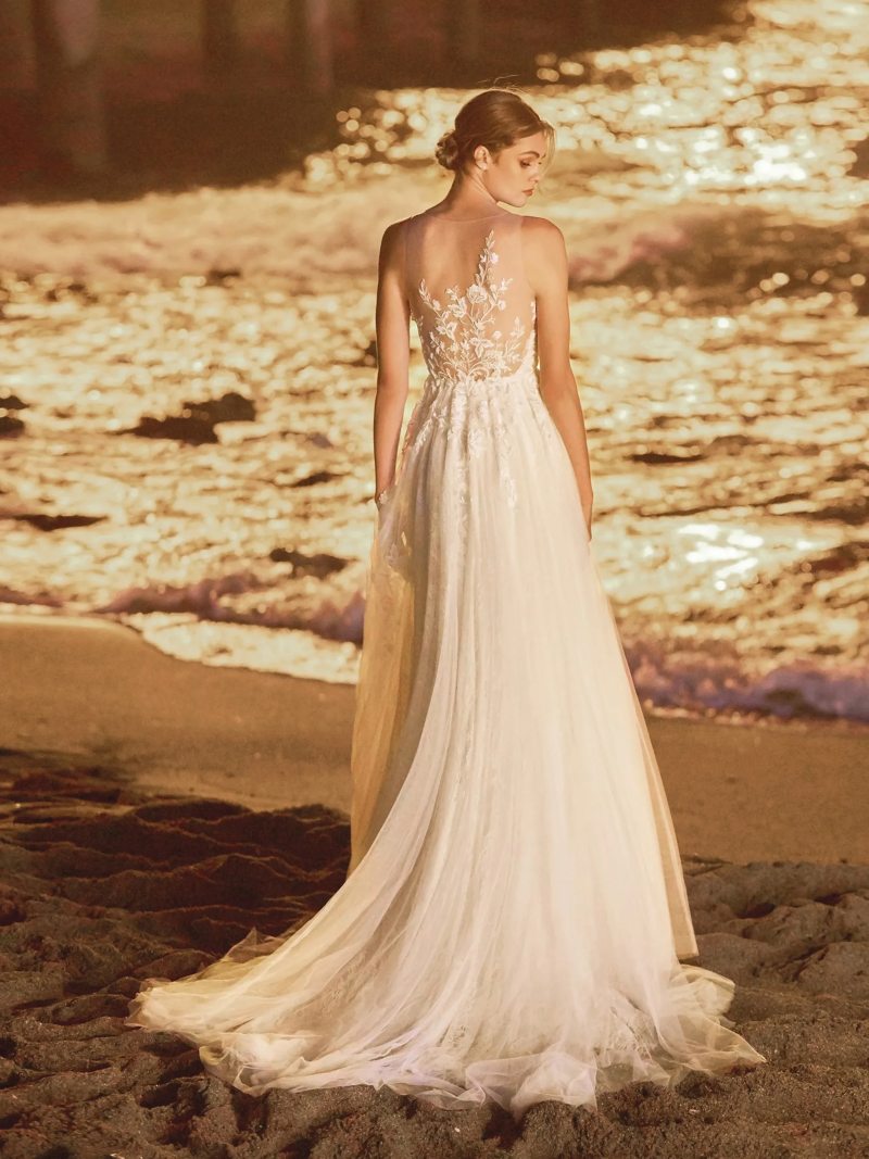 Pronovias JOY 2023-as menyasszonyi ruha, esküvői ruha vásárlás, bérlés: Imani eskövői ruha
