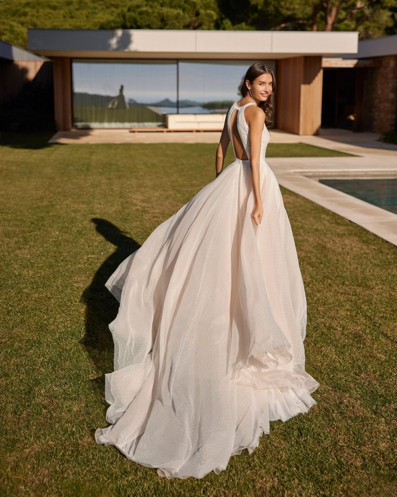Rosa Clará 2023-as menyasszonyi ruha, esküvői ruha vásárlás, bérlés: Ingmar eskövői ruha