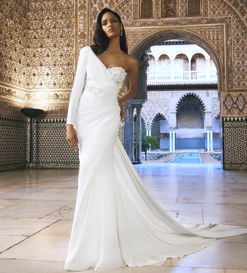 Pronovias Privée 2021-es menyasszonyi ruha kollekció vásárlás, bérlés: Kufra menyasszonyi ruha