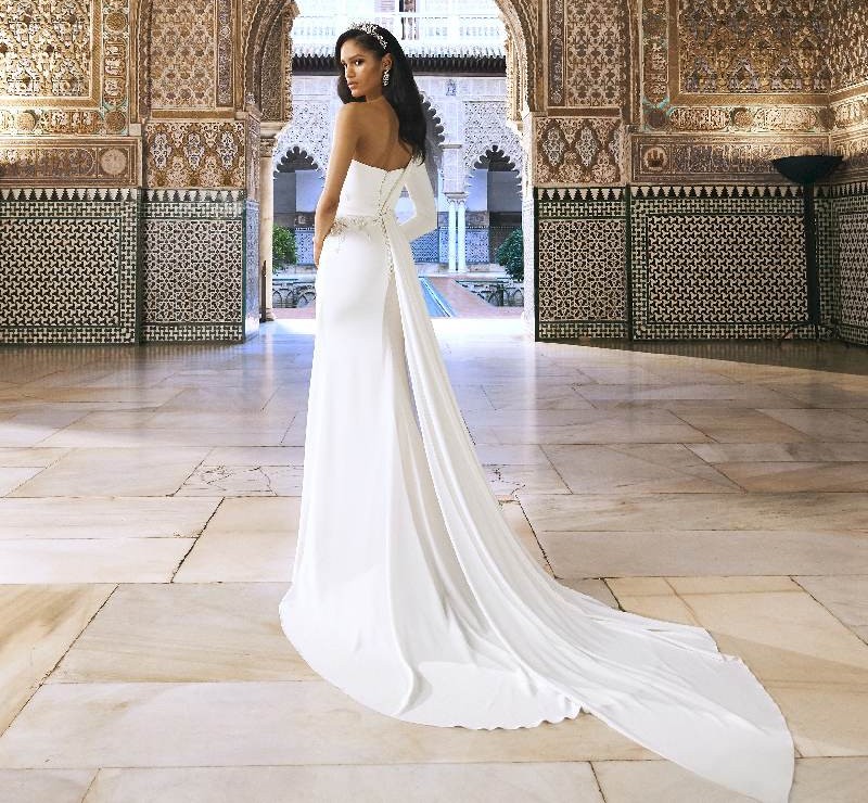 Pronovias Privée 2021-es menyasszonyi ruha kollekció vásárlás, bérlés: Kufra eskövői ruha