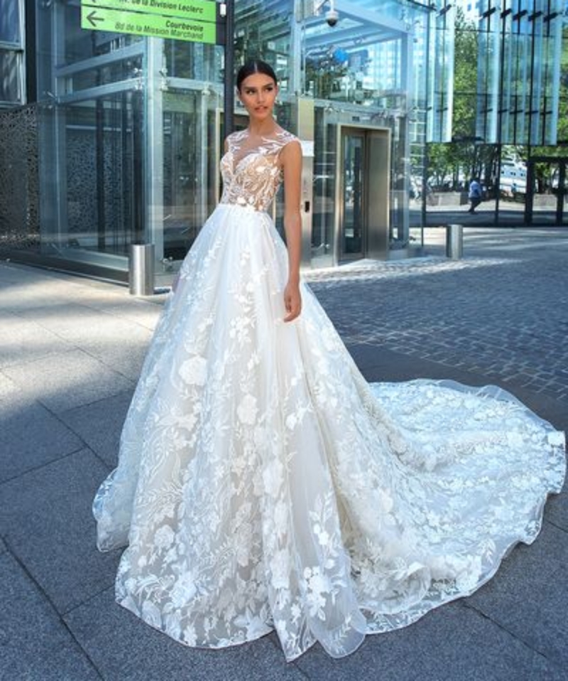 Kifutó Esküvői Ruha Modellek: Laima menyasszonyi ruha