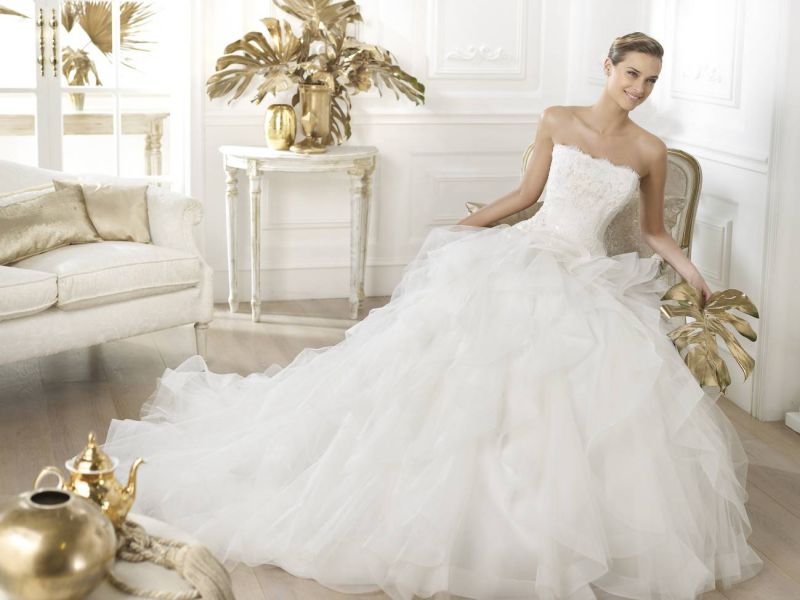 Pronovias menyasszonyi ruha előfoglalás - La Mariée esküvői ruhaszalon: Leante menyasszonyi ruha