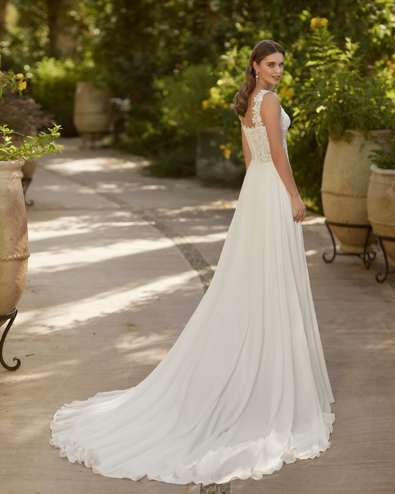 Rosa Clará 2023-as menyasszonyi ruha, esküvői ruha vásárlás, bérlés: Lenka eskövői ruha