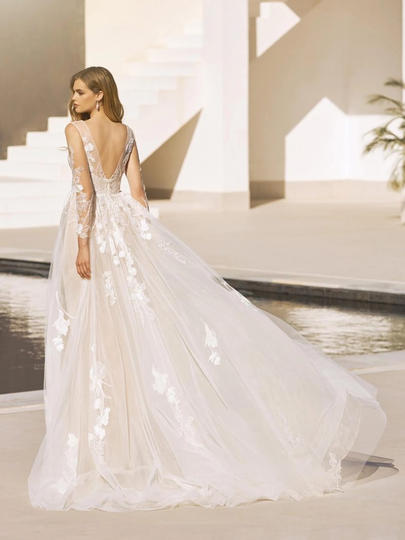 Pronovias JOY 2023-as menyasszonyi ruha, esküvői ruha vásárlás, bérlés: Liberty eskövői ruha