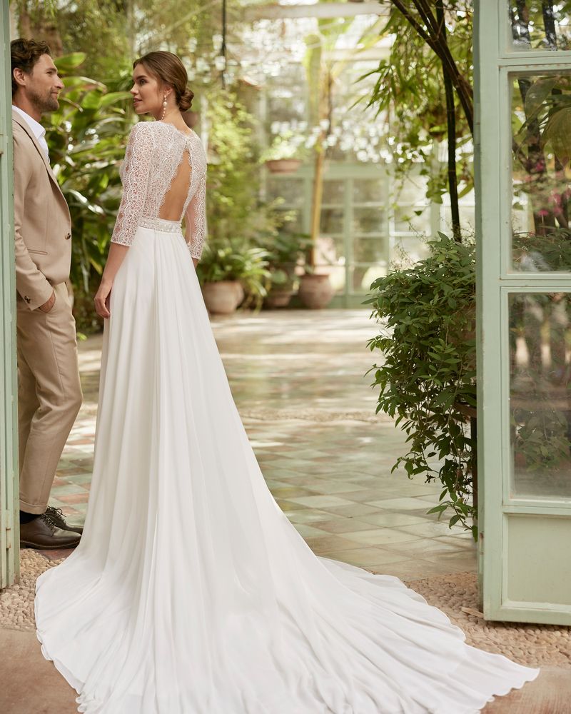 Rosa Clará 2023-as menyasszonyi ruha, esküvői ruha vásárlás, bérlés: Lorian eskövői ruha