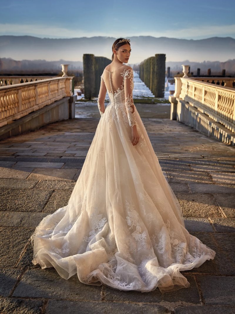 Pronovias Privée 2023-es menyasszonyi ruha kollekció vásárlás, bérlés: Mariona eskövői ruha
