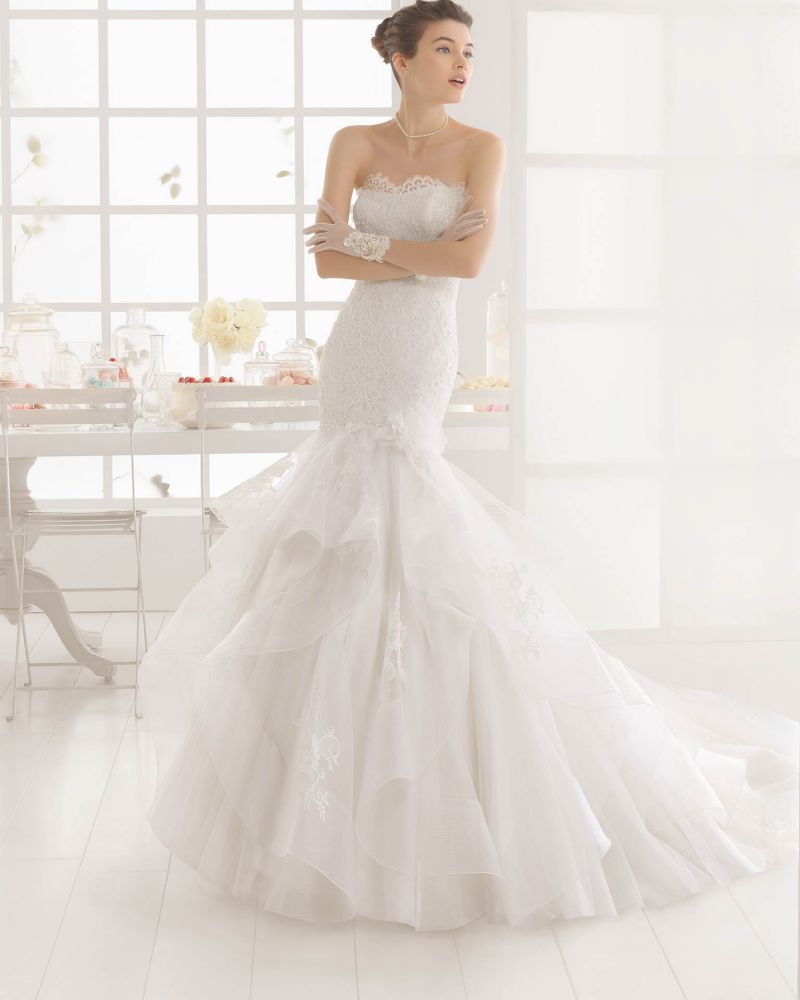Rosa Clará 2023-as menyasszonyi ruha, esküvői ruha vásárlás, bérlés: Medieval menyasszonyi ruha