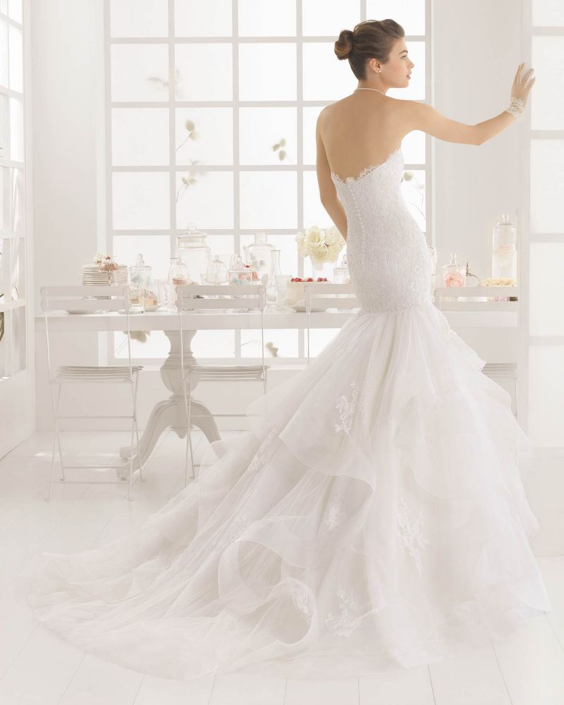 Rosa Clará 2023-as menyasszonyi ruha, esküvői ruha vásárlás, bérlés: Medieval eskövői ruha