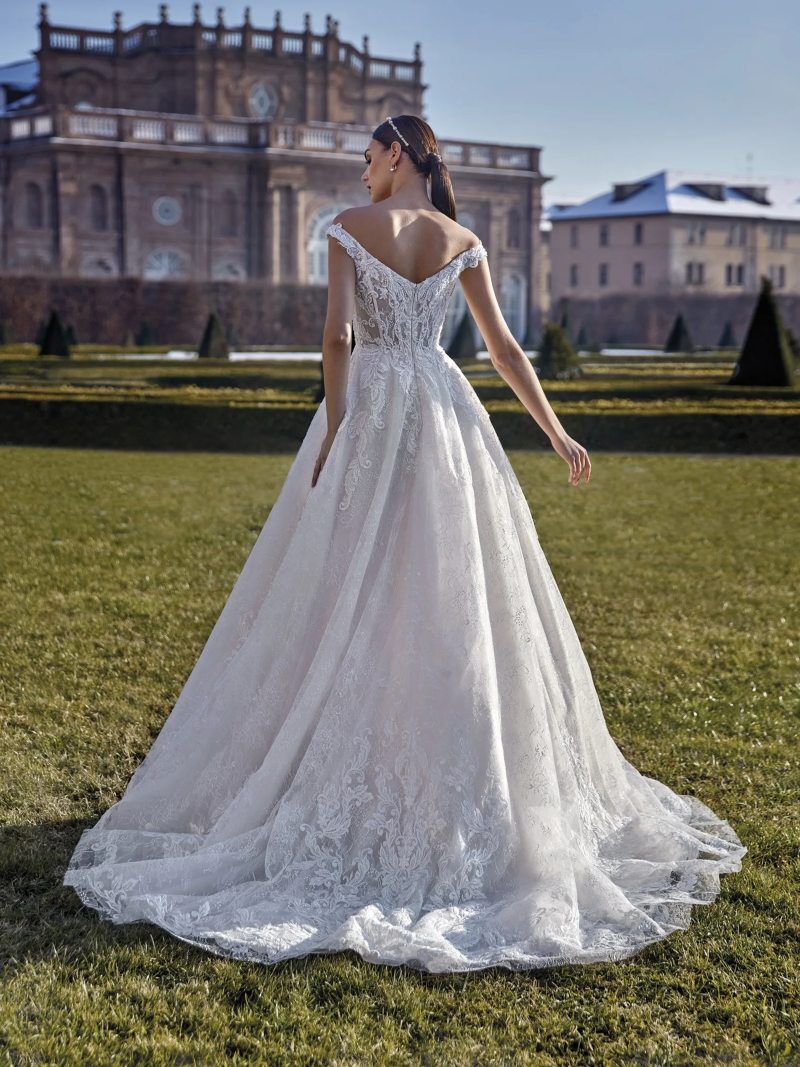 Pronovias Privée 2023-es menyasszonyi ruha kollekció vásárlás, bérlés: Melisandra eskövői ruha