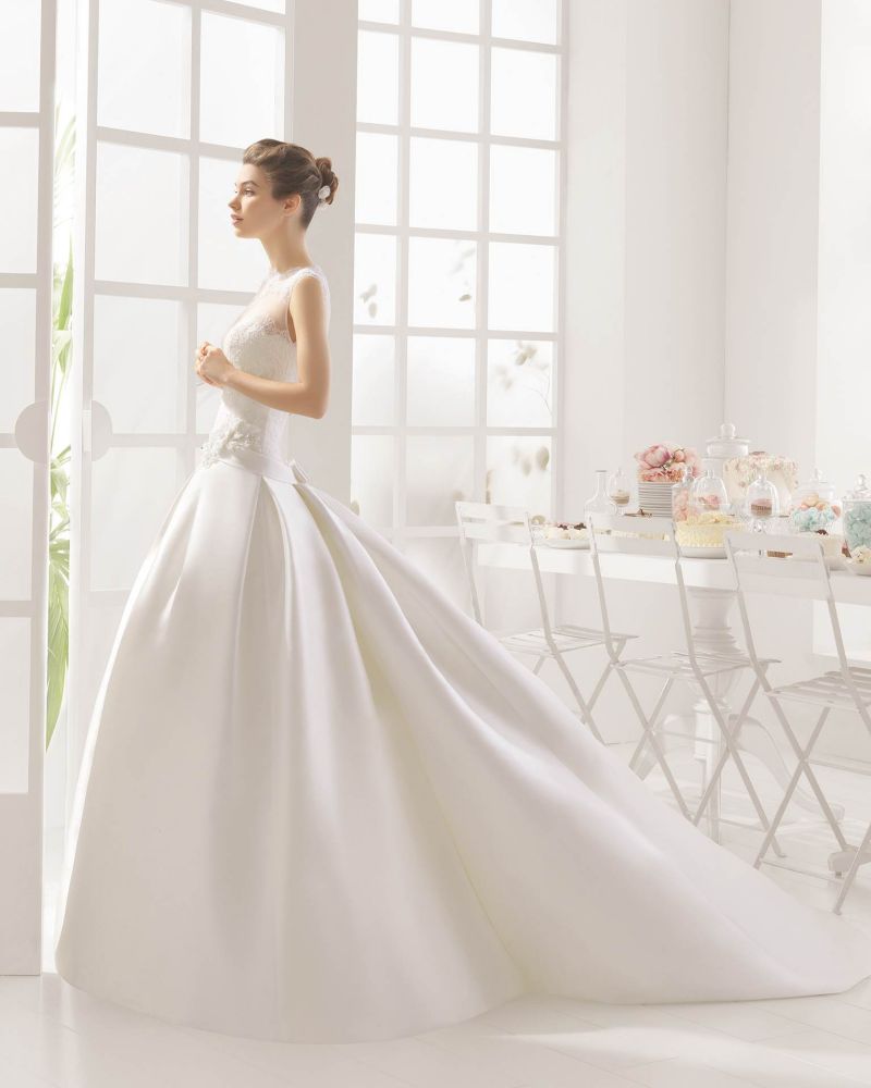 Kifutó Esküvői Ruha Modellek: Mila eskövői ruha