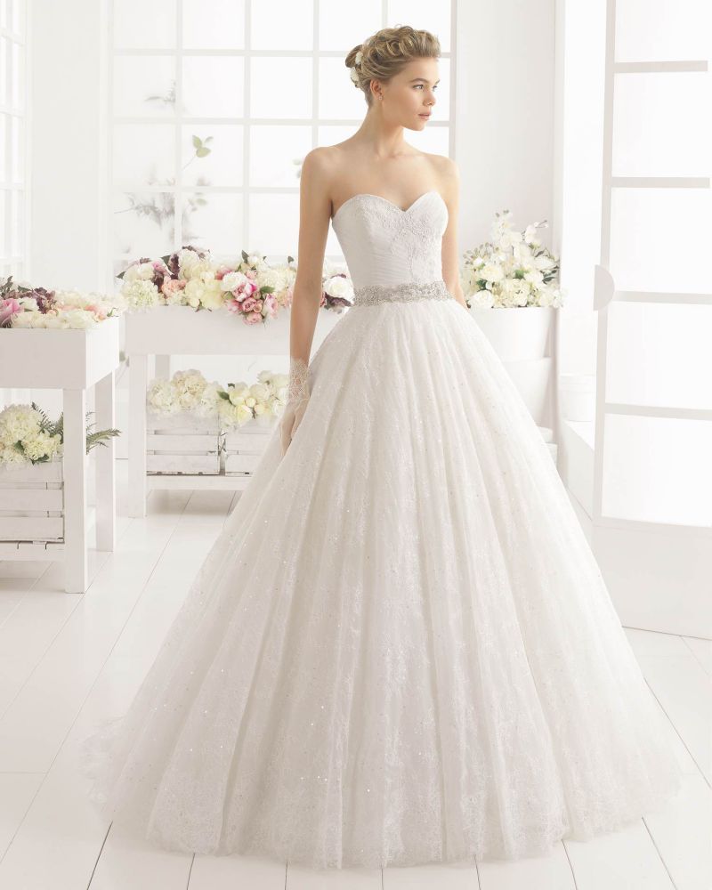 Rosa Clará 2023-as menyasszonyi ruha, esküvői ruha vásárlás, bérlés: Montana menyasszonyi ruha