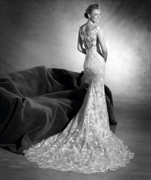Pronovias Atelier menyasszonyi ruha kollekció: Niebla eskövői ruha