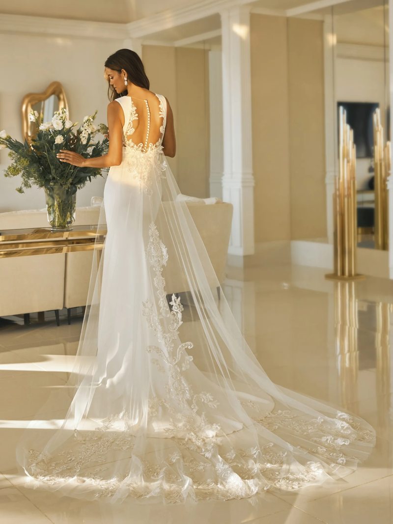 Pronovias JOY 2023-as menyasszonyi ruha, esküvői ruha vásárlás, bérlés: Nikita eskövői ruha