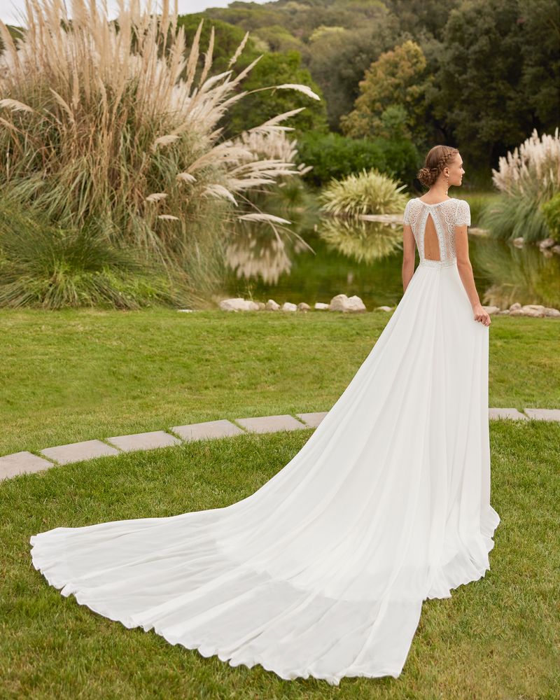 Rosa Clará 2023-as menyasszonyi ruha, esküvői ruha vásárlás, bérlés: Ray eskövői ruha