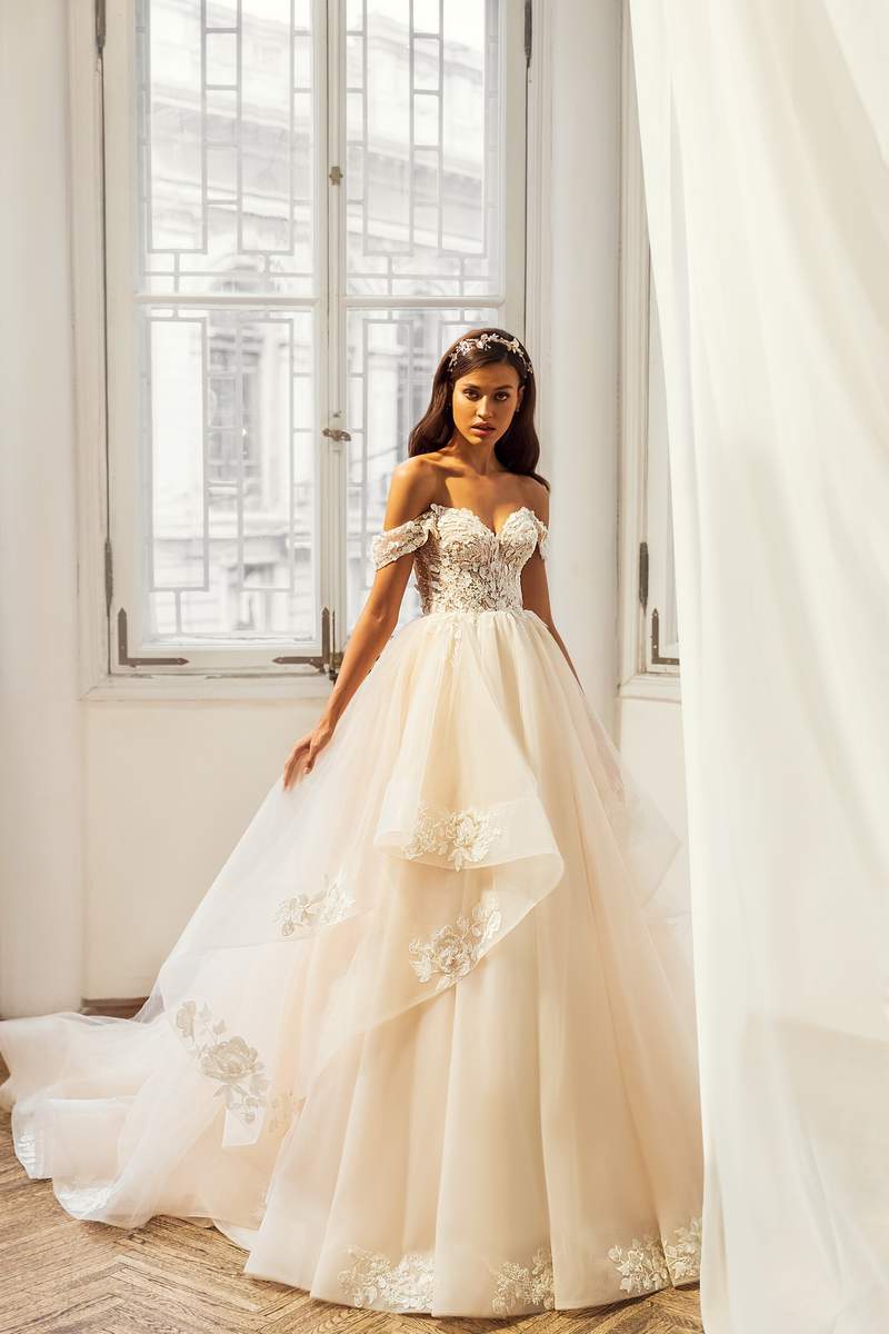 Luce Sposa esküvői ruha, menyasszonyi ruha kölcsönzés, vásárlás: Savanna menyasszonyi ruha