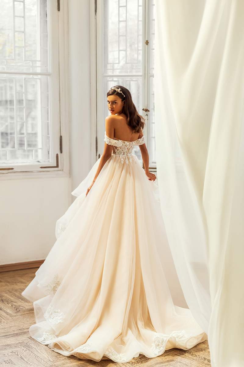 Luce Sposa esküvői ruha, menyasszonyi ruha kölcsönzés, vásárlás: Savanna eskövői ruha