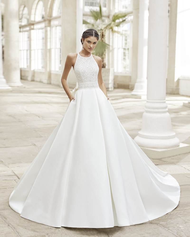 Rosa Clará 2021-es menyasszonyi ruha kollekció vásárlás, bérlés: Tysar menyasszonyi ruha
